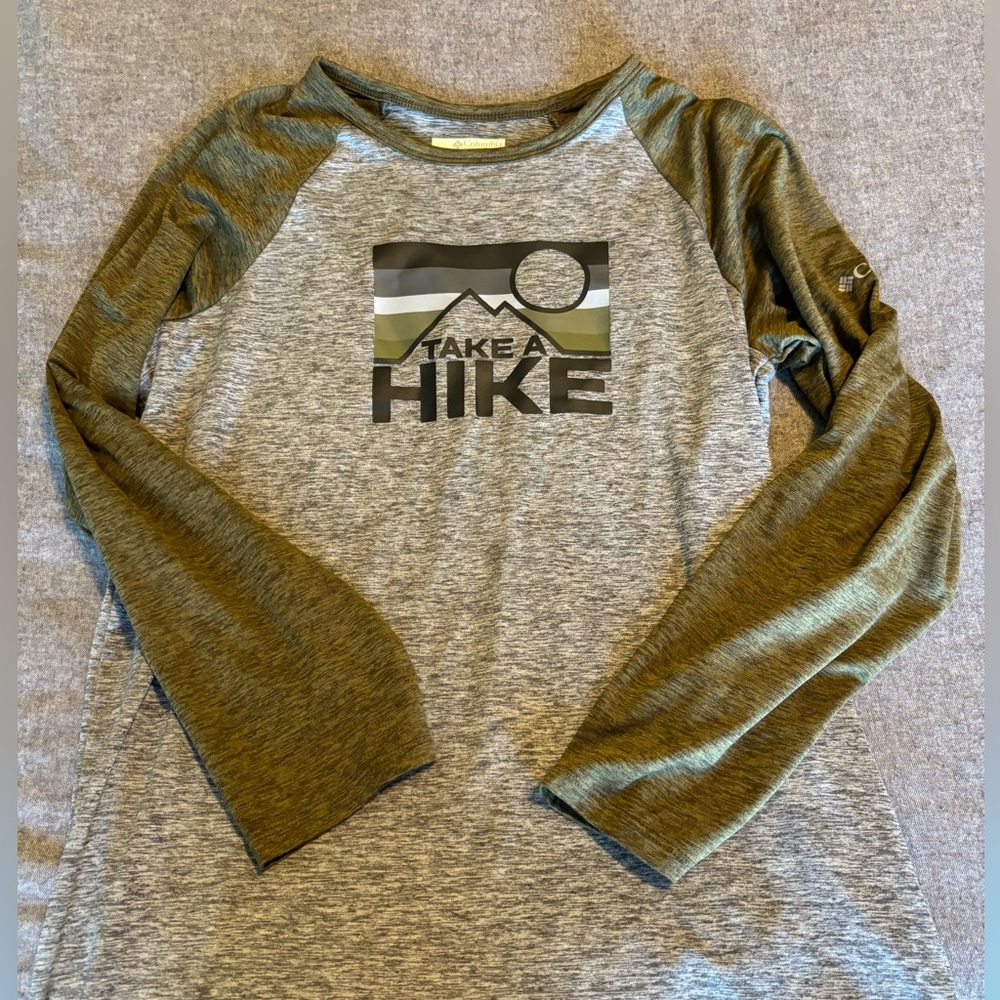 Columbia Youth Hiking baseball style shirt “Take a Hike” sz‎ XL grey olive green